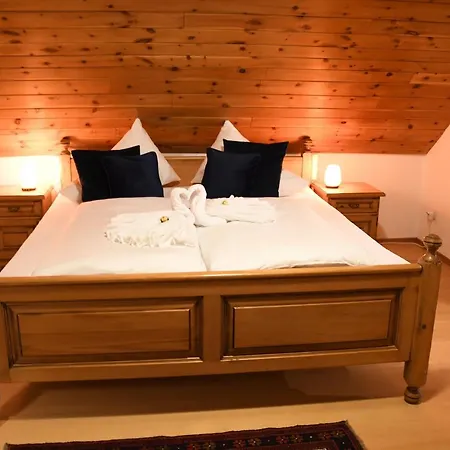 Emilia هالشتات